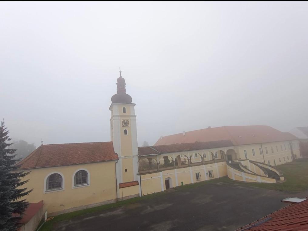 Penzion Nove Dvory Kutná Hora Exterior foto